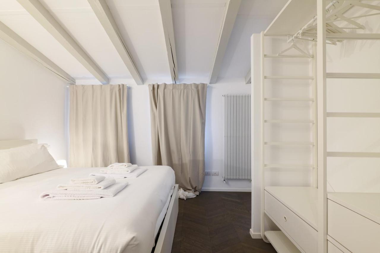 Prestige Boutique Homes - Il Nido Dei Navigli Milan Bagian luar foto