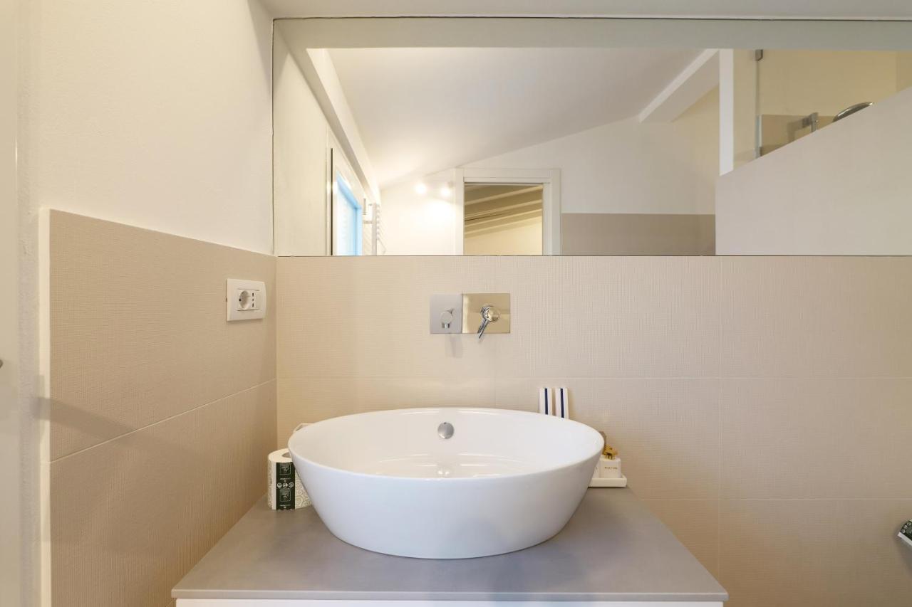 Prestige Boutique Homes - Il Nido Dei Navigli Milan Bagian luar foto