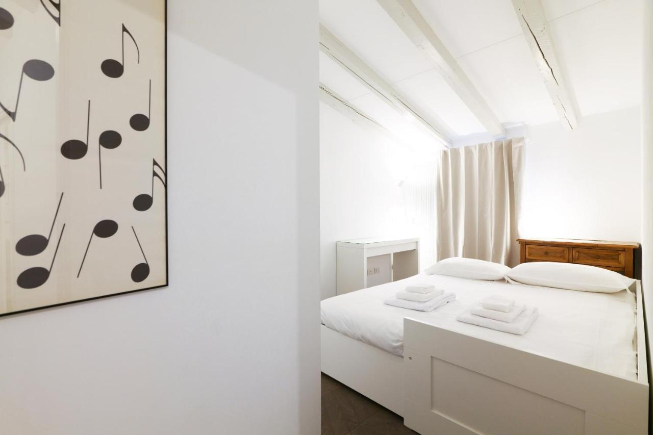 Prestige Boutique Homes - Il Nido Dei Navigli Milan Bagian luar foto